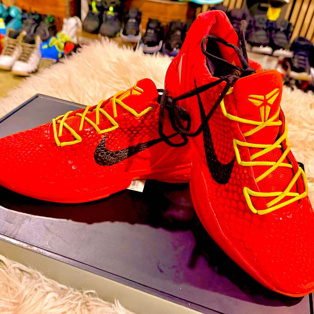 Nike Kobe 6 Protro Reverse Grinch - image 3